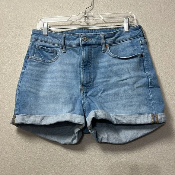 Old Navy High Rise OG Straight Shorts - Picture 8 of 10